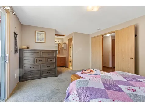 13317 NE 93rd Circle Vancouver WA 98682