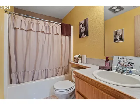 13317 NE 93rd Circle Vancouver WA 98682