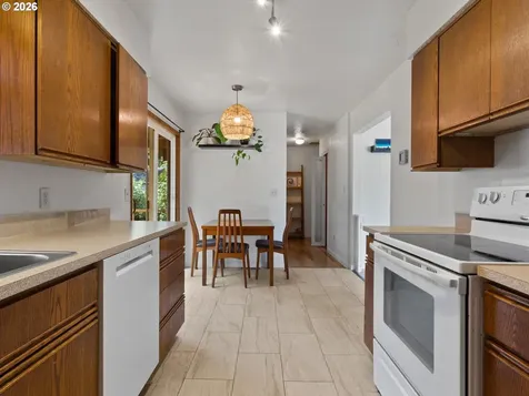 363 9th Street Washougal WA 98671