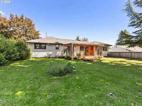 363 9th Street Washougal WA 98671