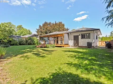 363 9th Street Washougal WA 98671