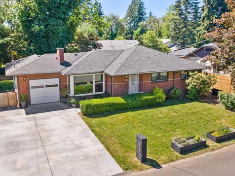 363 9th Street Washougal WA 98671