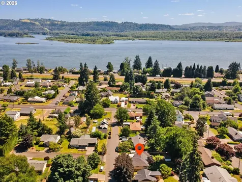 363 9th Street Washougal WA 98671