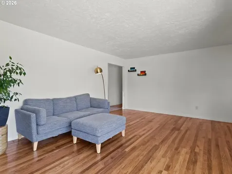363 9th Street Washougal WA 98671