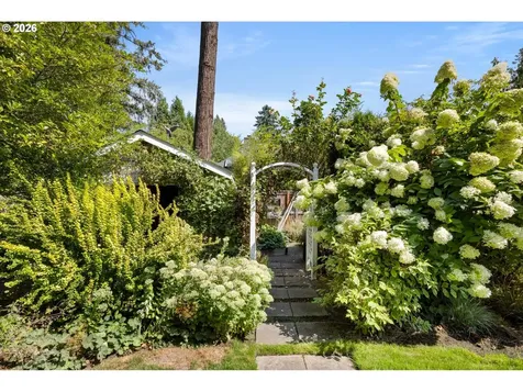 6316 SW Canby Street Portland OR 97219