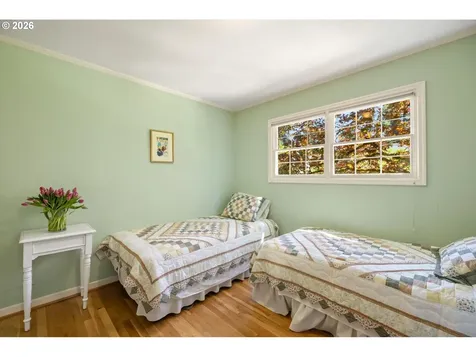 6316 SW Canby Street Portland OR 97219