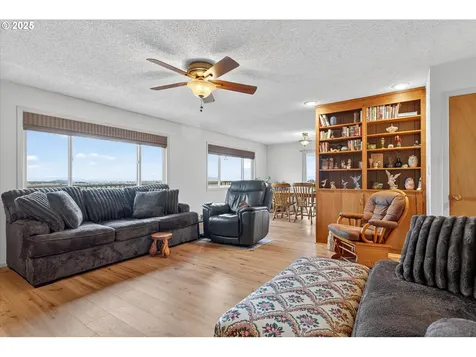 1025 17th Street Baker City OR 97814