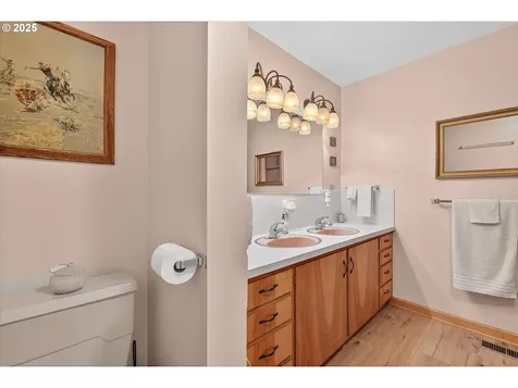 1025 17th Street Baker City OR 97814