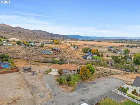 1025 17th Street Baker City OR 97814