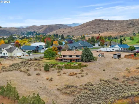 1025 17th Street Baker City OR 97814