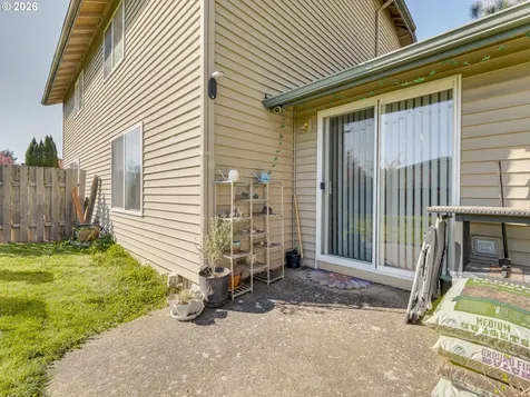 1892 SW Fellows Street Mcminnville OR 97128