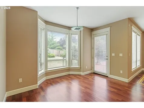 817 W S Street Washougal WA 98671
