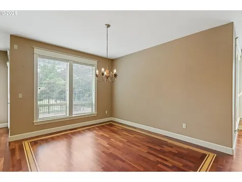 817 W S Street Washougal WA 98671