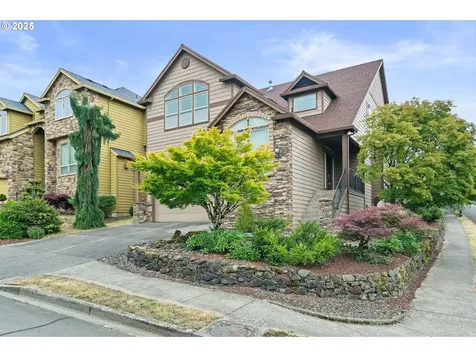 817 W S Street Washougal WA 98671