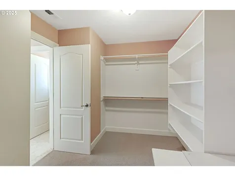 817 W S Street Washougal WA 98671