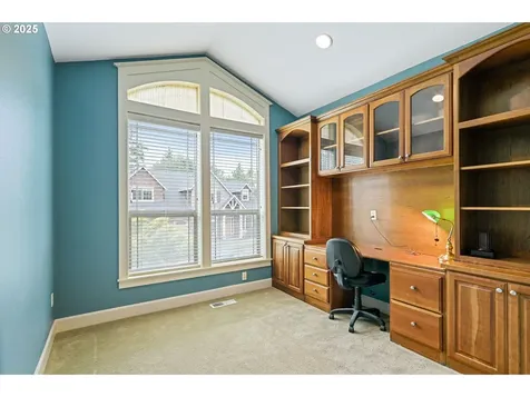 817 W S Street Washougal WA 98671