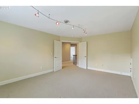 817 W S Street Washougal WA 98671