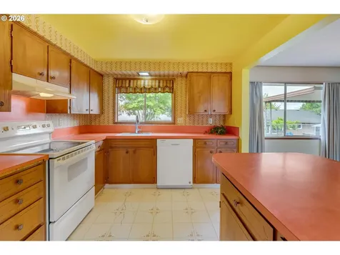 14335 NE Alton Court Portland OR 97230