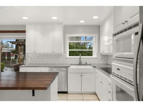 300 SW 141st Avenue Beaverton OR 97006