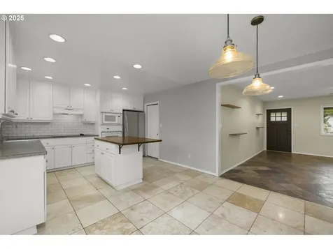 300 SW 141st Avenue Beaverton OR 97006