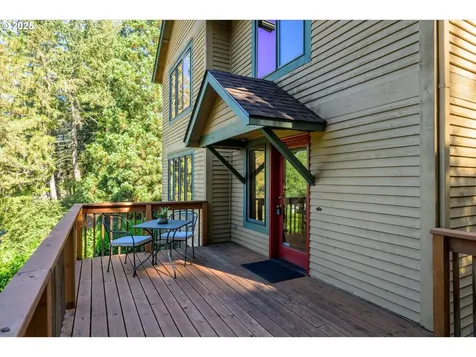 5285 Saratoga Street Eugene OR 97405