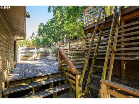5285 Saratoga Street Eugene OR 97405