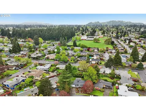 13243 NE Sacramento Drive Portland OR 97230