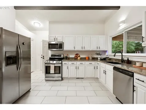 13243 NE Sacramento Drive Portland OR 97230
