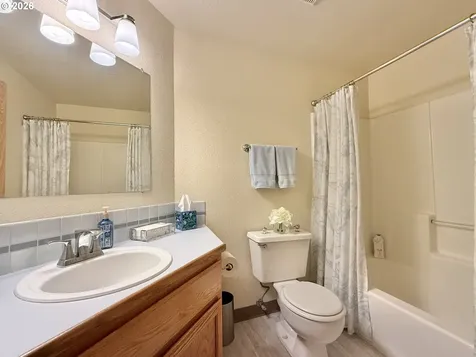 2822 NW Ivy Lane Camas WA 98607