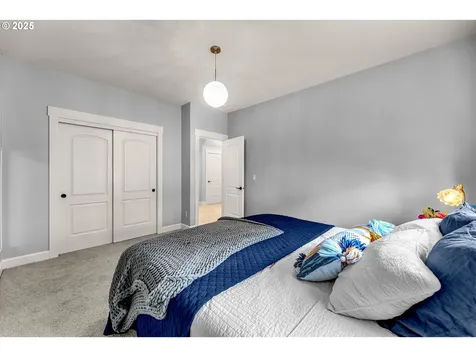 12006 NE 45th Avenue Vancouver WA 98686