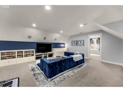 12006 NE 45th Avenue Vancouver WA 98686