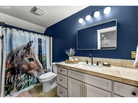 12006 NE 45th Avenue Vancouver WA 98686