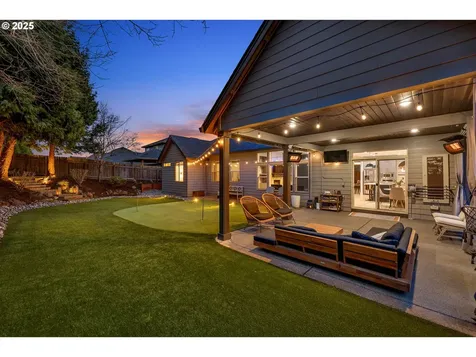 12006 NE 45th Avenue Vancouver WA 98686