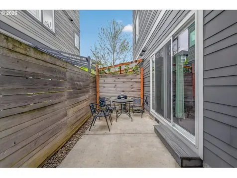 521 N Cook Street Portland OR 97227