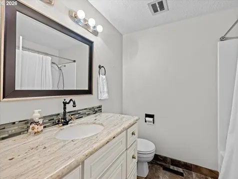 2534 Westwind Avenue NW Salem OR 97304