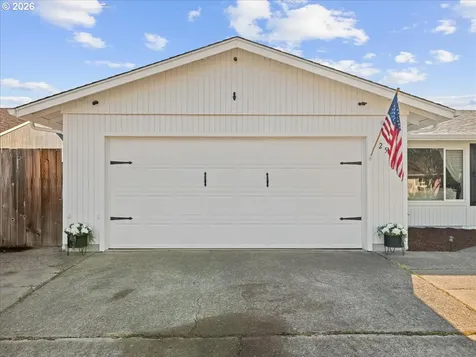 2534 Westwind Avenue NW Salem OR 97304