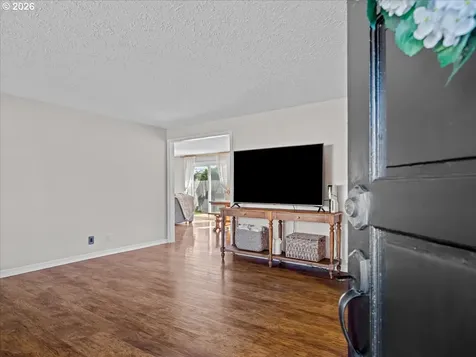 2534 Westwind Avenue NW Salem OR 97304