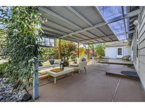12335 SW Faircrest Street Portland OR 97225