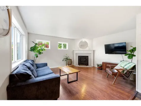 4063 NE 11th Way Gresham OR 97030