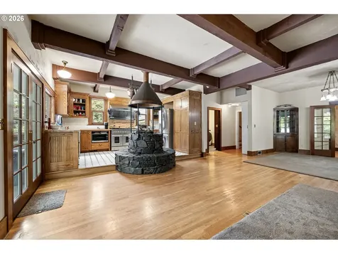 274 S Garden Way Eugene OR 97401