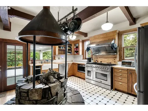 274 S Garden Way Eugene OR 97401