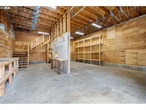 274 S Garden Way Eugene OR 97401