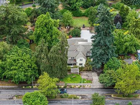 274 S Garden Way Eugene OR 97401