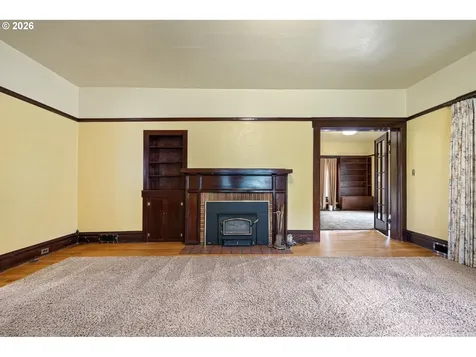 274 S Garden Way Eugene OR 97401
