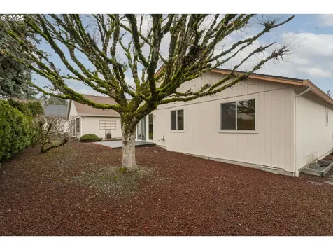 3208 SE 153rd Avenue Vancouver WA 98683