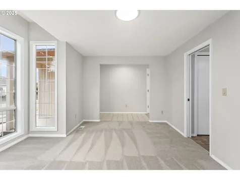 3208 SE 153rd Avenue Vancouver WA 98683