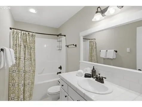 2793 SW Anemone Avenue Lincoln City OR 97367