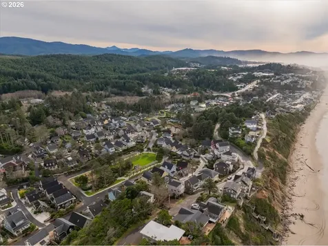 2793 SW Anemone Avenue Lincoln City OR 97367