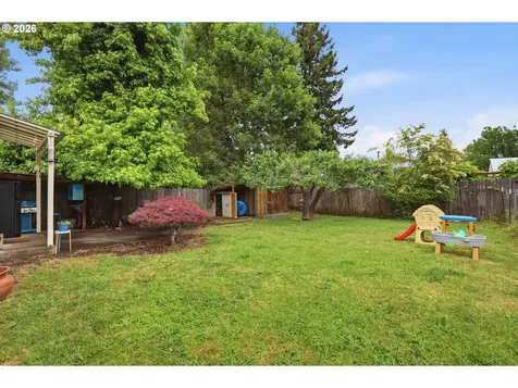 2199 Cleveland Street Eugene OR 97405