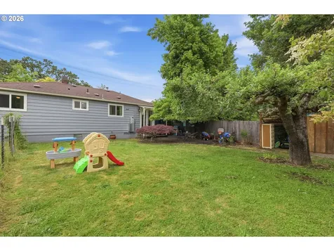 2199 Cleveland Street Eugene OR 97405